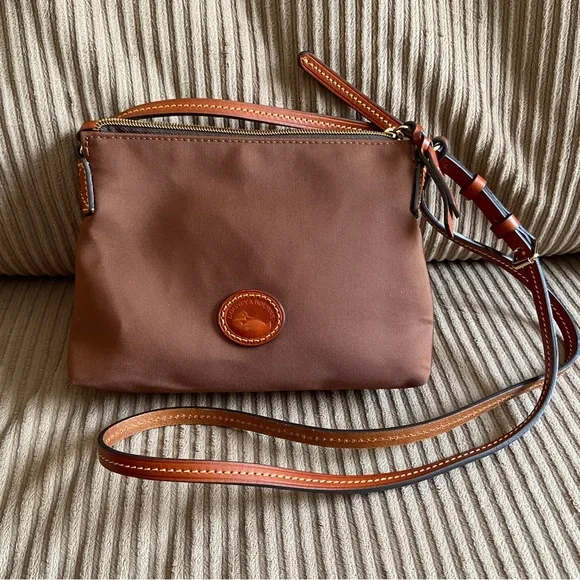 Dooney & Bourke Brown canvas w/leather Crossbody Pouchette - EUC - Picture 2 of 12